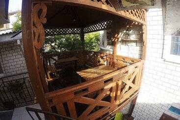 پانسیون Guest House Shevchenko