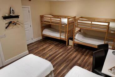 פנסיון Ridge Rock Accommodation