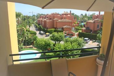 آپارتمان Sky Sea Holidays Puerto Banús