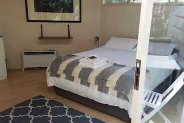 דירות לתיירים Eaglehawk Rainforest Retreat