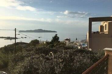 Terpsichori Villa & Apartments