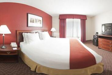 فندق Baymont By Wyndham Merrillville