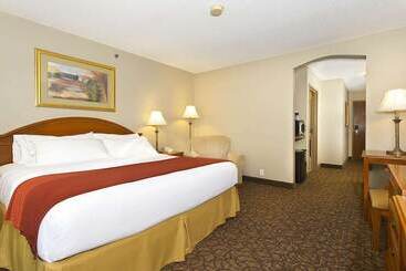 فندق Stay Suites Formerly Known As Days Inn & Suites By Wyndham La Crosse Onalaska