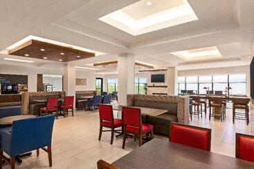 ホテル Holiday Inn Express & Suites Denver Airport, An Ihg