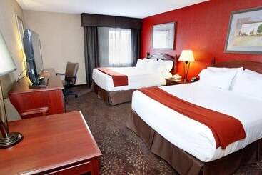 فندق Holiday Inn Express Jamestown, An Ihg
