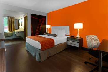 호텔 Howard Johnson By Wyndham Waukegan Great Lakes