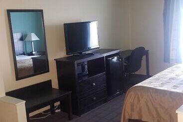 Surestay Plus Hotel By Best Western Blue Springs