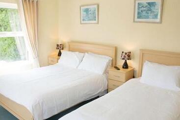 فندق صغير Walsh's Bridge Inn