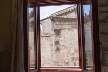 ツーリストアパートメント Diana City Hall View