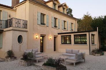 פנסיון Domaine Les Bruyères