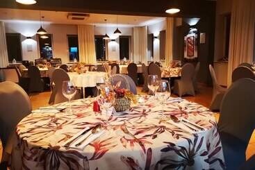 Tailor Hotel Sport & Conference