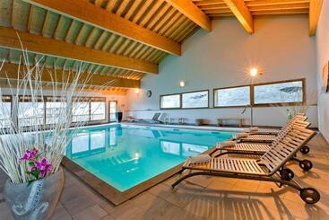 Апарт-отель Résidence Orelle 3 Vallées By Resid&co
