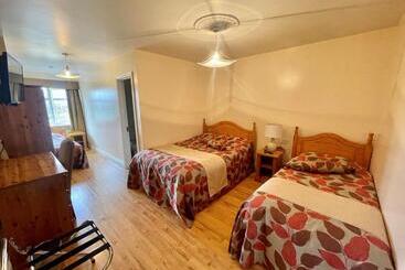 פנסיון Goldendawn Guest House