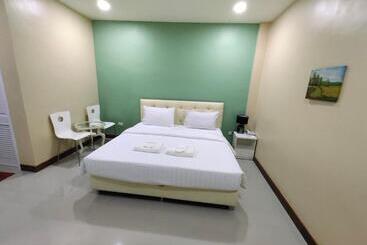 בית מלון כפרי Sk Resort Pattaya