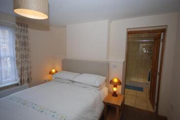 Saltburn Holidays Bluebell Cottage