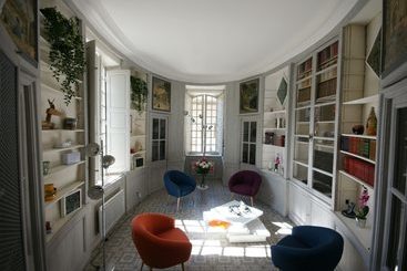 Жильё для туристов Appartement De Caractère Entre St Rémy Et Avignon, 74m2, 2 à 4 Personnes