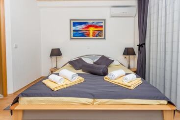 بنسيون Lanterna Rooms