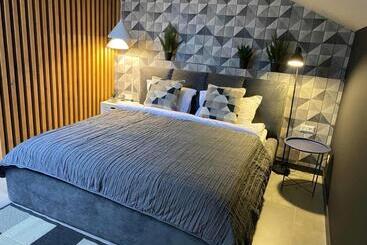 Apart Hotel на трояндовой