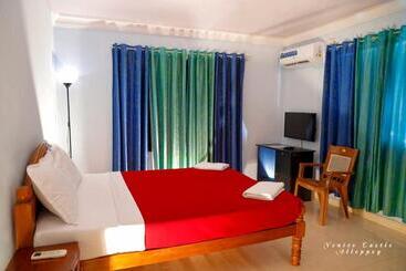 Bed and Breakfast Snehatheeram Homestay
