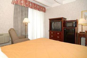 هتل Rodeway Inn
