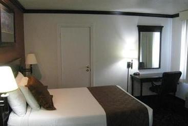 فندق على الطريق Heber Inn