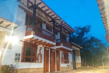 پانسیون Apartahotel Margaritas De La Villa