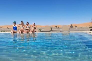 汽车旅馆  Riad Caravasar