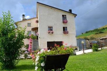 هتل آپارتمان Agriturismo Fonte Lupini