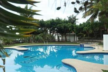 هتل Bohol Plaza Mountain Resort And Restaurant