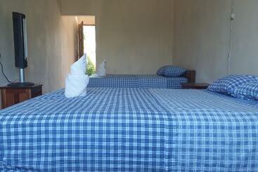 בית מלון כפרי Centro Ecoturistico Rio Chuc Tej