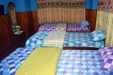 Hotel Riverside Duplex Guest House