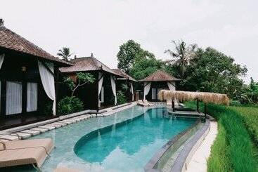 استراحتگاه Kayangan Villa Ubud
