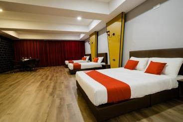 V Motel By Oyo Rooms