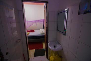هتل Nice Guest House