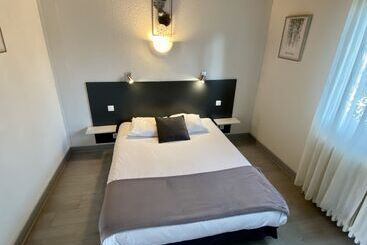 فندق Auberge De Lamagistere