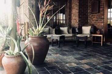 Отель Destri Lodge