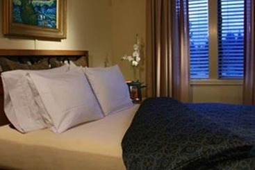 Отель The Lodge At Kingsbury Crossing