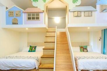 تختخواب و صبحانه Bj Classic Town