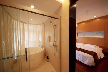 Amanda Seaview Resort Apartment