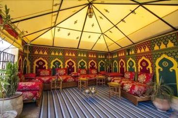 里亚德 Dar Ahl Tadla