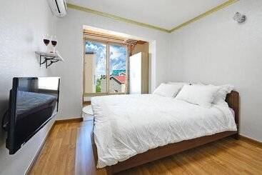 Samcheok Jangho Sanho Pension