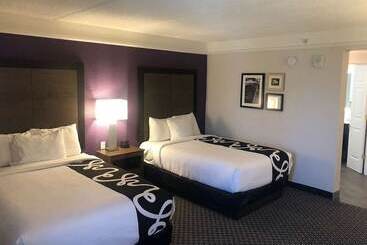 فندق La Quinta Inn & Suites By Wyndham Panama City