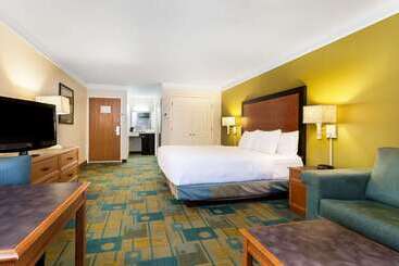 ホテル La Quinta By Wyndham St. Pete Clearwater Airport