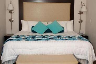 ホテル Laguna Shores Studio Suites