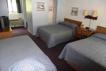 酒店 Laurel Park Inn