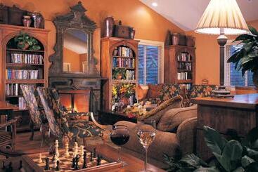 Отель Macarthur Place Inn & Spa