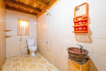 酒店 Oyo 2278 Cikidang Hunting Resort