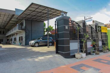 酒店 Spot On 2288 Kost Mittasukha Family