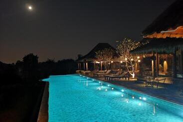 تختخواب و صبحانه Hideaway