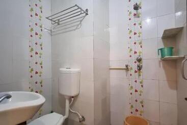 בית מלון כפרי Shree Shivtam